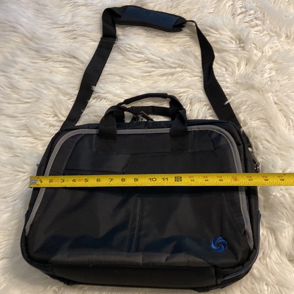 SAMSONITE LAPTOP Bag color black excellent condition length 18” high 13.5” - Picture 13 of 16